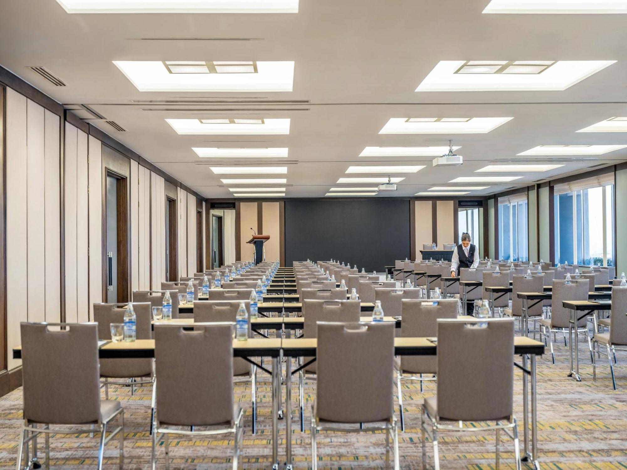 Crowne Plaza Bangkok Lumpini Park By Ihg Hotel Luaran gambar
